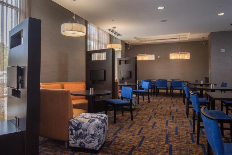 Courtyard By Marriott Raleigh-Durham Airport/Brier Creek Hotel Eksteriør billede