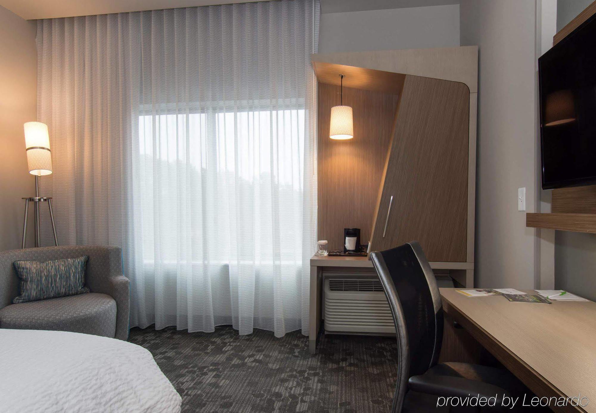 Courtyard By Marriott Raleigh-Durham Airport/Brier Creek Hotel Eksteriør billede
